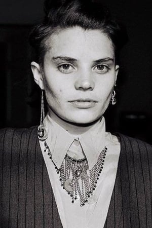 David Macey ha trabajado con Edythe Woolley en 1 ocasiones