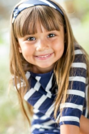 Antoine de Lartigue ha trabajado con Elena Capaldi en 1 ocasiones