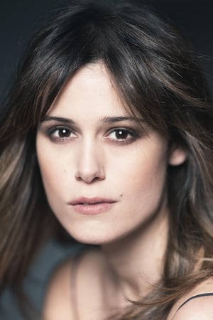 Elisabeth Larena interpretando a Laura