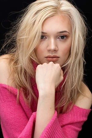 Theo Ip ha trabajado con Emily Tebbutt en 2 ocasiones