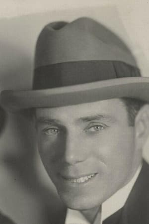 Val Stanton ha trabajado con Ernie Stanton en 3 ocasiones