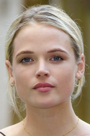 Gabriella Wilde interpretando a Sue Snell