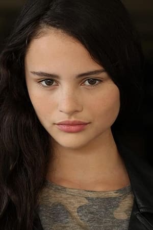 Gabrielle Echols interpretando a Bridget