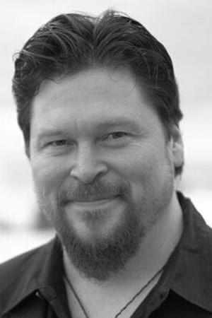 Mike Elizalde ha trabajado con Gino Acevedo en 1 ocasiones