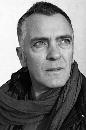 Jamie Meek ha trabajado con Gow Hunter en 1 ocasiones