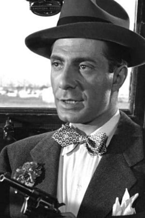 Guy Thomajan interpretando a Danny