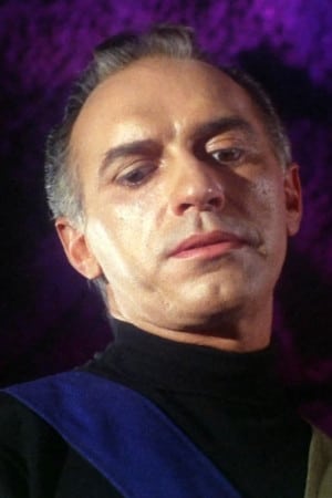 Tom Clancy ha trabajado con Harry Basch en 2 ocasiones