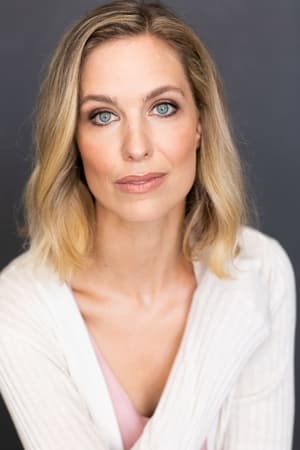 Helen Kennedy interpretando a Maggie