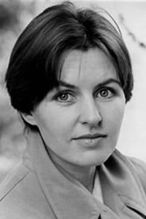 Hilary Reynolds interpretando a 