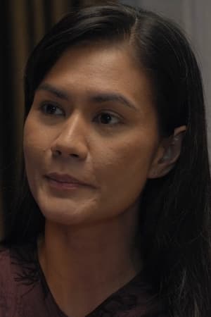 Izabel Jahja interpretando a Ellen