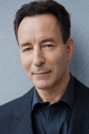 James Malloch interpretando a TV Host