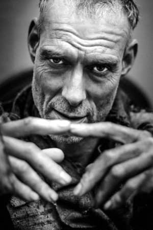 Phill Martin ha trabajado con John Lebar en 2 ocasiones