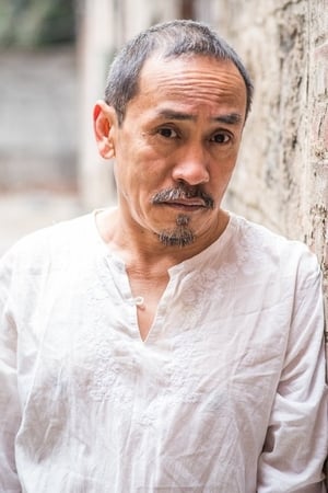 Jojo Gonzalez interpretando a Yoon Pang