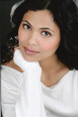 Jolly Abraham interpretando a Rosie