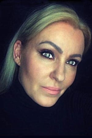 Mickey Hutton ha trabajado con Julie Nicholson en 1 ocasiones