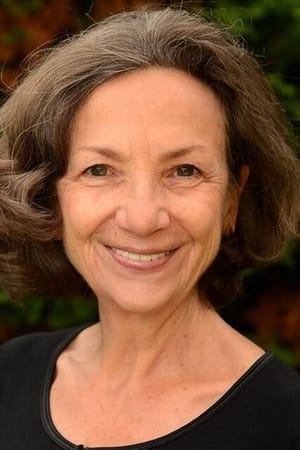 Karoline Zeisler interpretando a Wally Neuzil