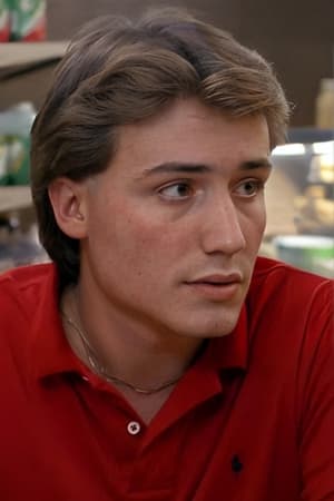 Kevin Kindlin interpretando a Johnny