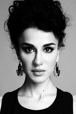 Layla Alizada interpretando a Shireen