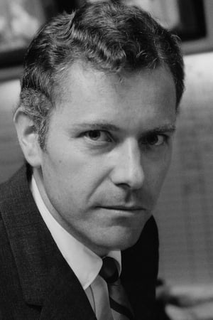 Leonard Harris interpretando a Charles Palantine