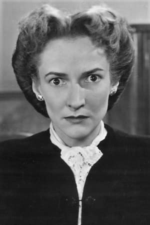 Lillian Bronson interpretando a Aunt Ethel