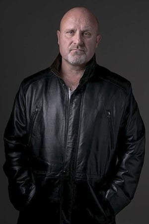 Luing Andrews interpretando a Bailiff #1