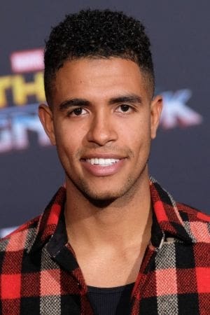 Mandela Van Peebles interpretando a Decker