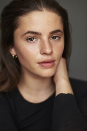 Marie Hammer Boda interpretando a 