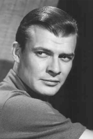 Michael Moore interpretando a Sgt. Manfredi