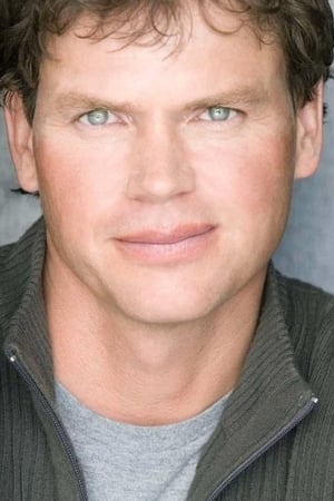 Michael Tayles interpretando a Simon