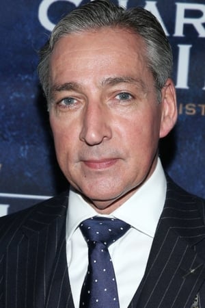 Miles Richardson interpretando a Paisley Winterbottom