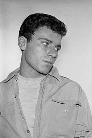 Neil Burstyn interpretando a Norman