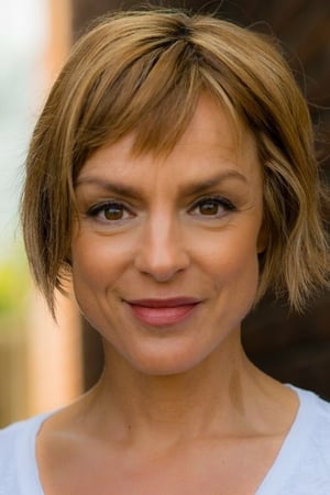 James Alan-Evans ha trabajado con Nia Fisher en 1 ocasiones