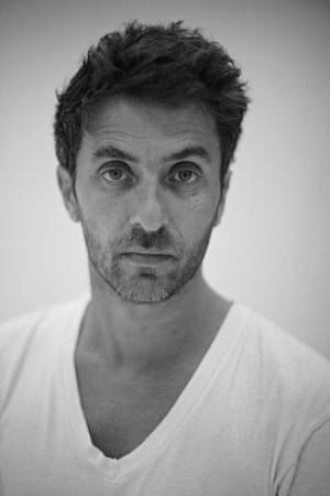 Pascal Rambert interpretando a 