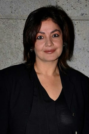 Pooja Bhatt interpretando a Mohinidevi / Namkeen