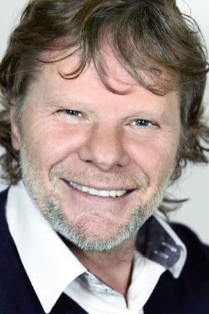 Raphaël Boyes interpretando a Plant nursery boss