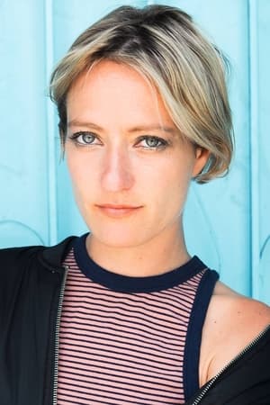 Rémy Bennett interpretando a Francine