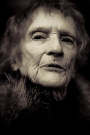 Garance Clavel ha trabajado con Renée Le Calm en 2 ocasiones