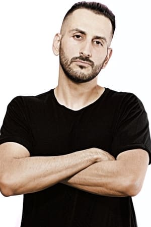 Rowena Diamond ha trabajado con Revil Beat en 1 ocasiones