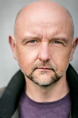 Robert Clarke interpretando a Mr. Walters