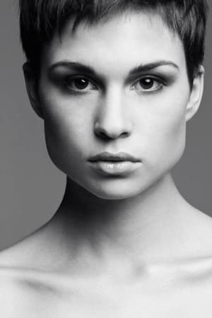 Andrew Coghlan ha trabajado con Roxanne Fernandes en 1 ocasiones