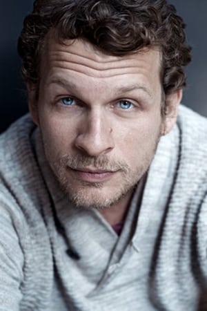 Sebastian Kaufmane — personaje: Leo