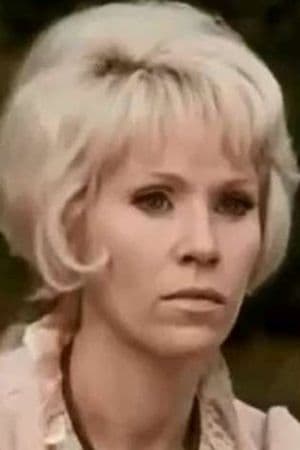 Sybil Maas interpretando a Elizabeth Brundage