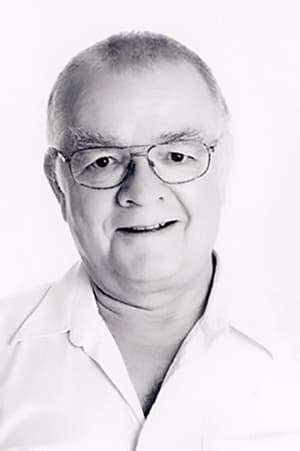 Troels II Munk interpretando a Hr. Rasmussen