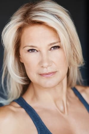 Valérie Wiseman interpretando a Kara