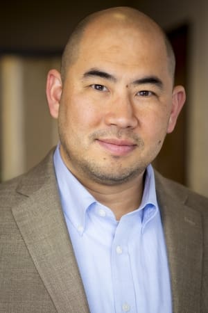 Walter Anaruk interpretando a Brian Kaplan