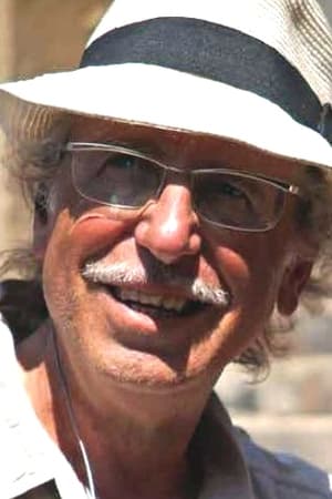 Somjin Chimwong ha trabajado con Xavier Castano en 1 ocasiones