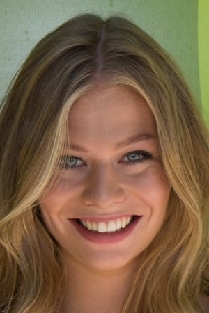 Zoë Straub interpretando a Camilla