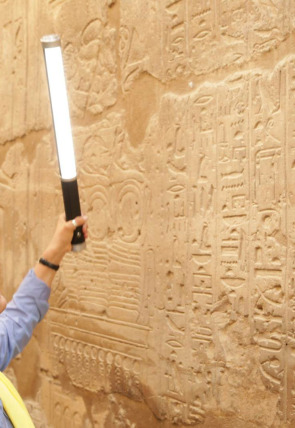 Carátula de El Reino de las Momias Egipcias · Saqueos