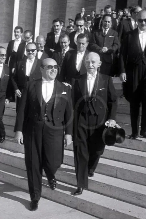 Süleyman Demirel interpreta a Self en 12 Mart: "Demir-El"