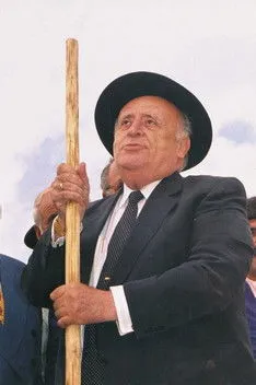 Alparslan Türkes interpreta a Self en 12 Mart: "Sağ-Sol"